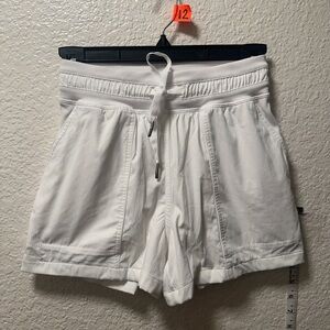 Lululemon dance studio shorts A12